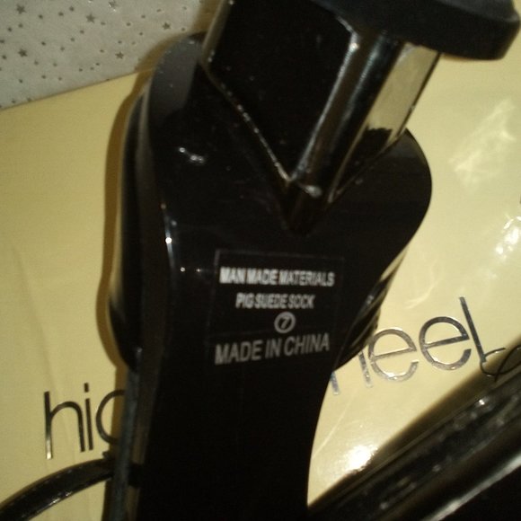 Highest Heels Spectrum-31 Platform Sandals, Black Pewter, 7 M US - Picture 7 of 12